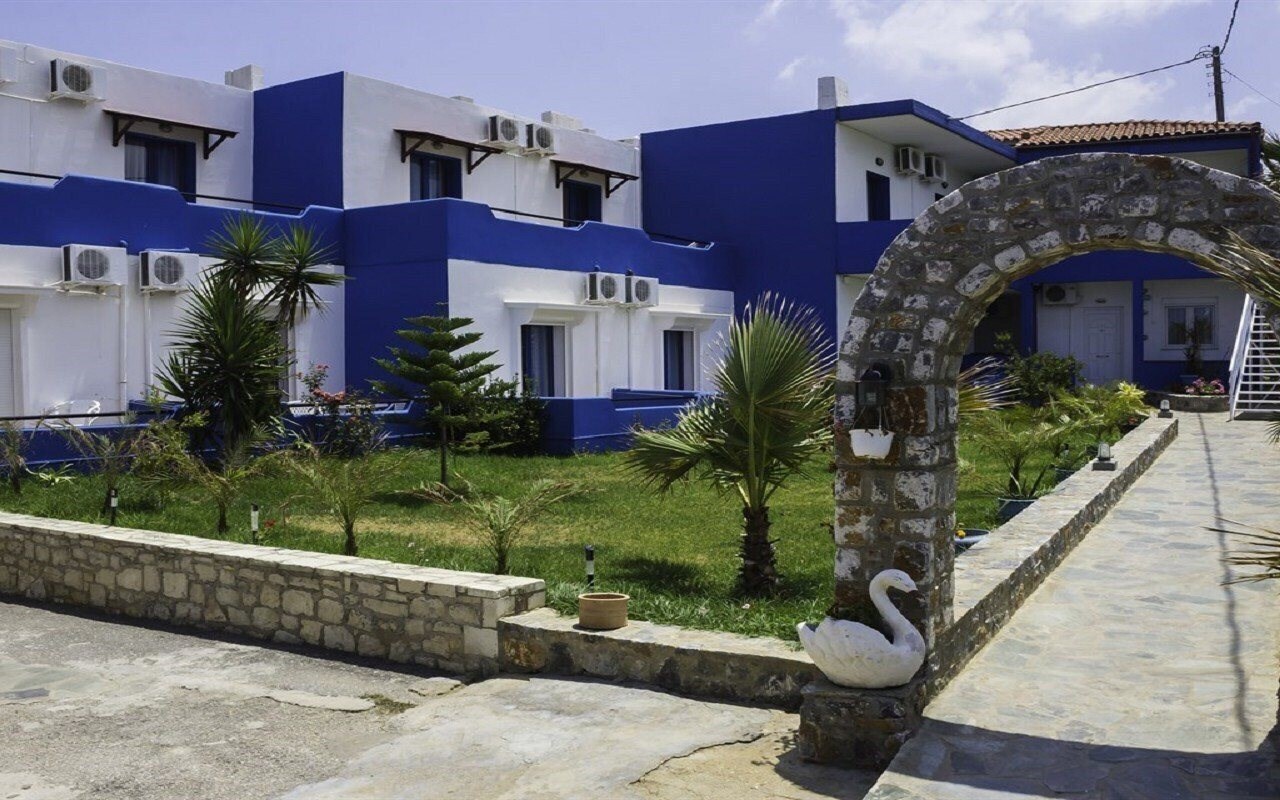 Готель Mari Beach 3*